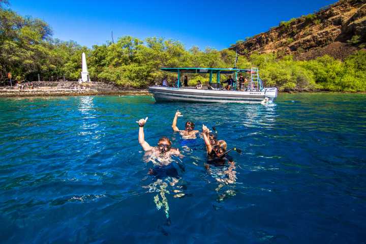 captain cook monument snorkel tour